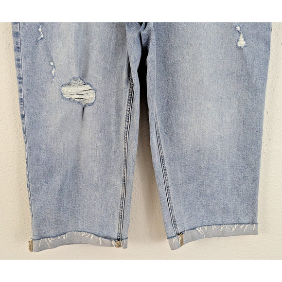 M Jeans by Maurices sz 14W Crop denim Jeans org. fit mid rise distressed 4284 - Picture 3 of 7
